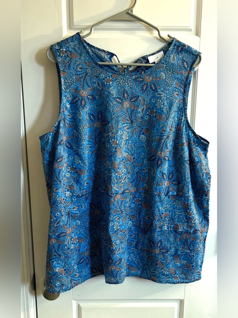 Women’s Blue Paisley Sleeveless Top